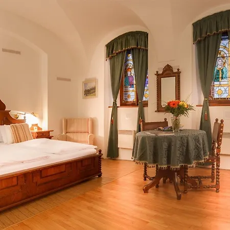 Ξενοδοχείο The King Charles 4*