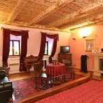 The King Charles Hotel
