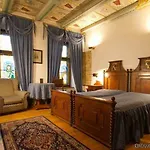 The King Charles 4*
