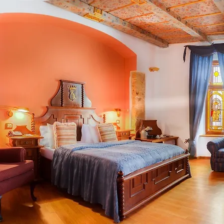 The King Charles Отель 4*