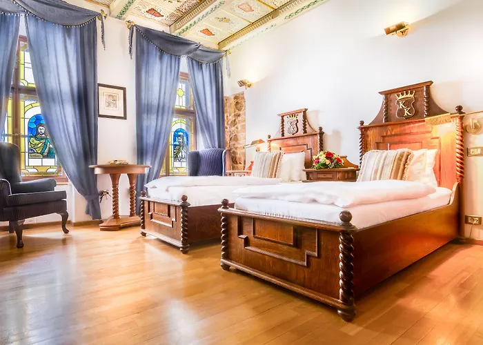 The King Charles 4*