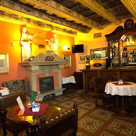 The King Charles Hotel